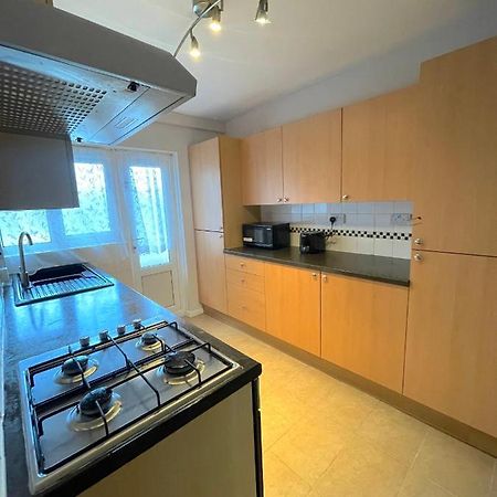 303 Alexandra Avenue Ha2 9Dx Apartment Pinner Екстериор снимка