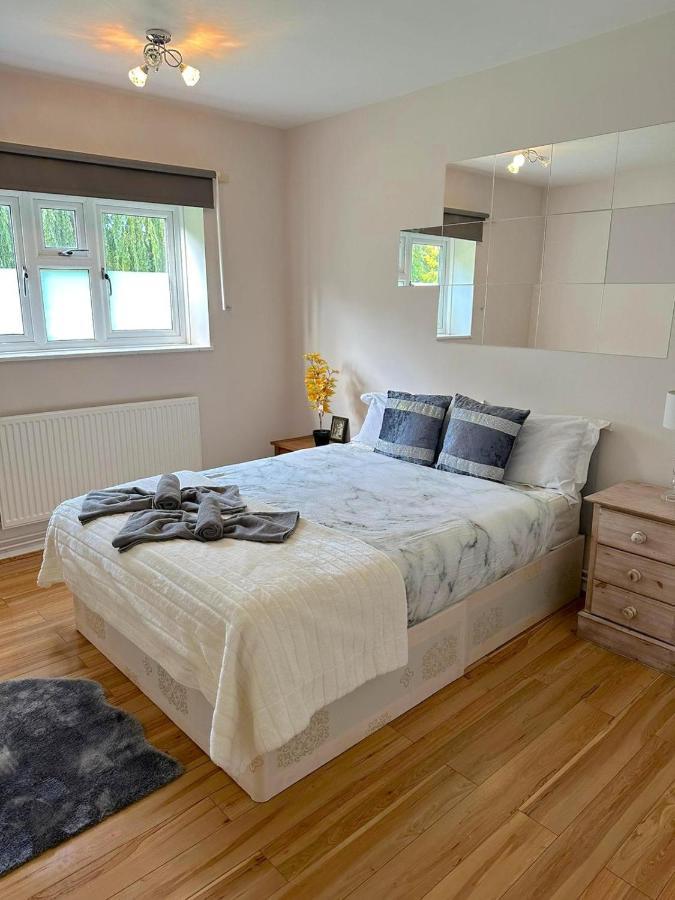 303 Alexandra Avenue Ha2 9Dx Apartment Pinner Екстериор снимка
